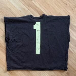 Yeezy 1 box shirt
